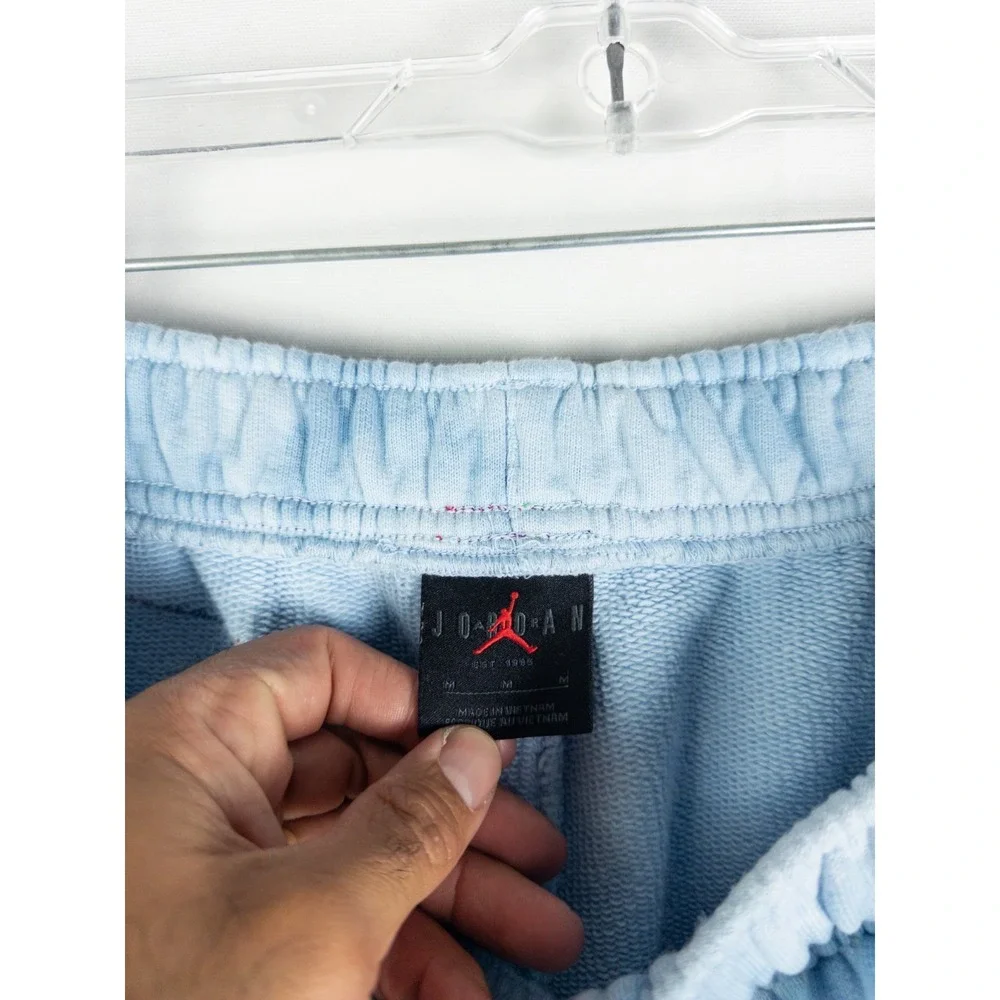 Jordan x J Balvin Fleece Pants Mens M Celestine Blue Tie Dye Cloud DR2960-447